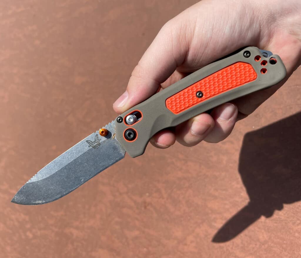 5 Best Skinning Knives: What Makes a Great Skinner? - Pew Pew Tactical